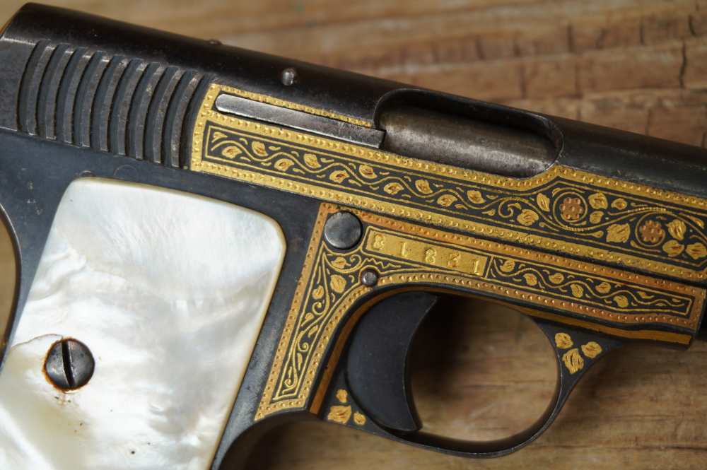 Spanish "Destroyer" 25 auto Damascened GOLD INLAY pearl grips must see C&R-img-16