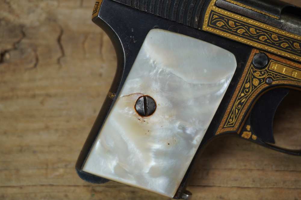 Spanish "Destroyer" 25 auto Damascened GOLD INLAY pearl grips must see C&R-img-13
