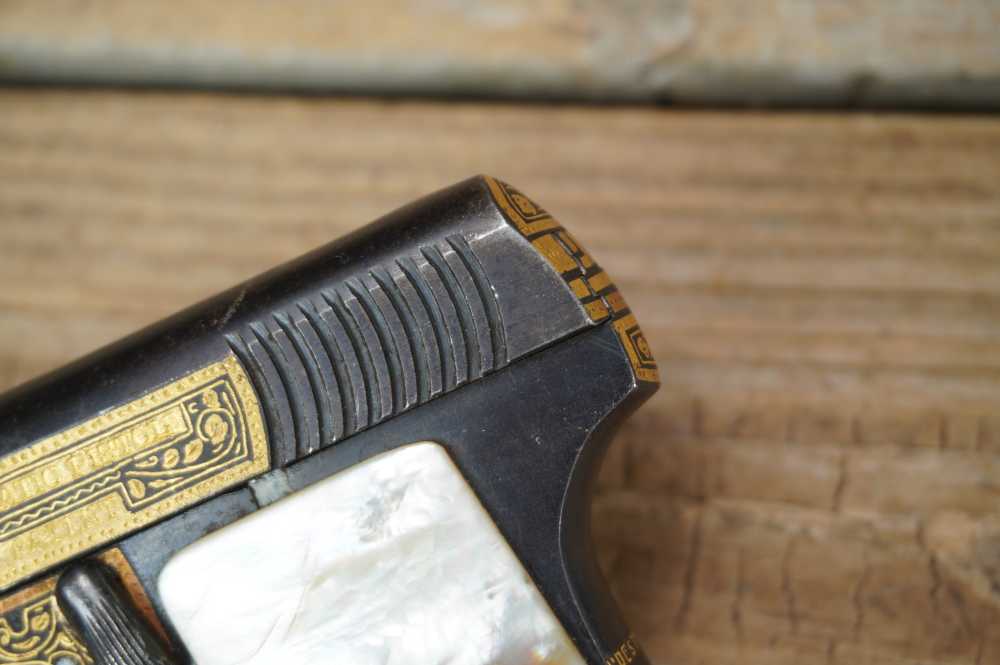 Spanish "Destroyer" 25 auto Damascened GOLD INLAY pearl grips must see C&R-img-3