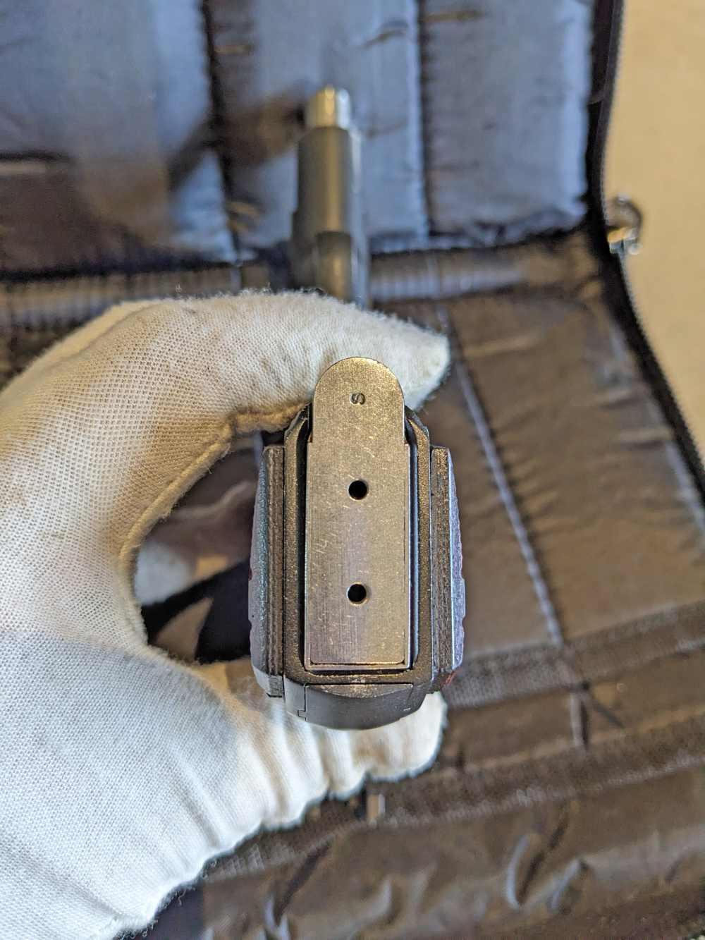 Ed Brown Kobra Carry 1911 COMMANDER  .45ACP / Case / 4 MAGS  -img-17