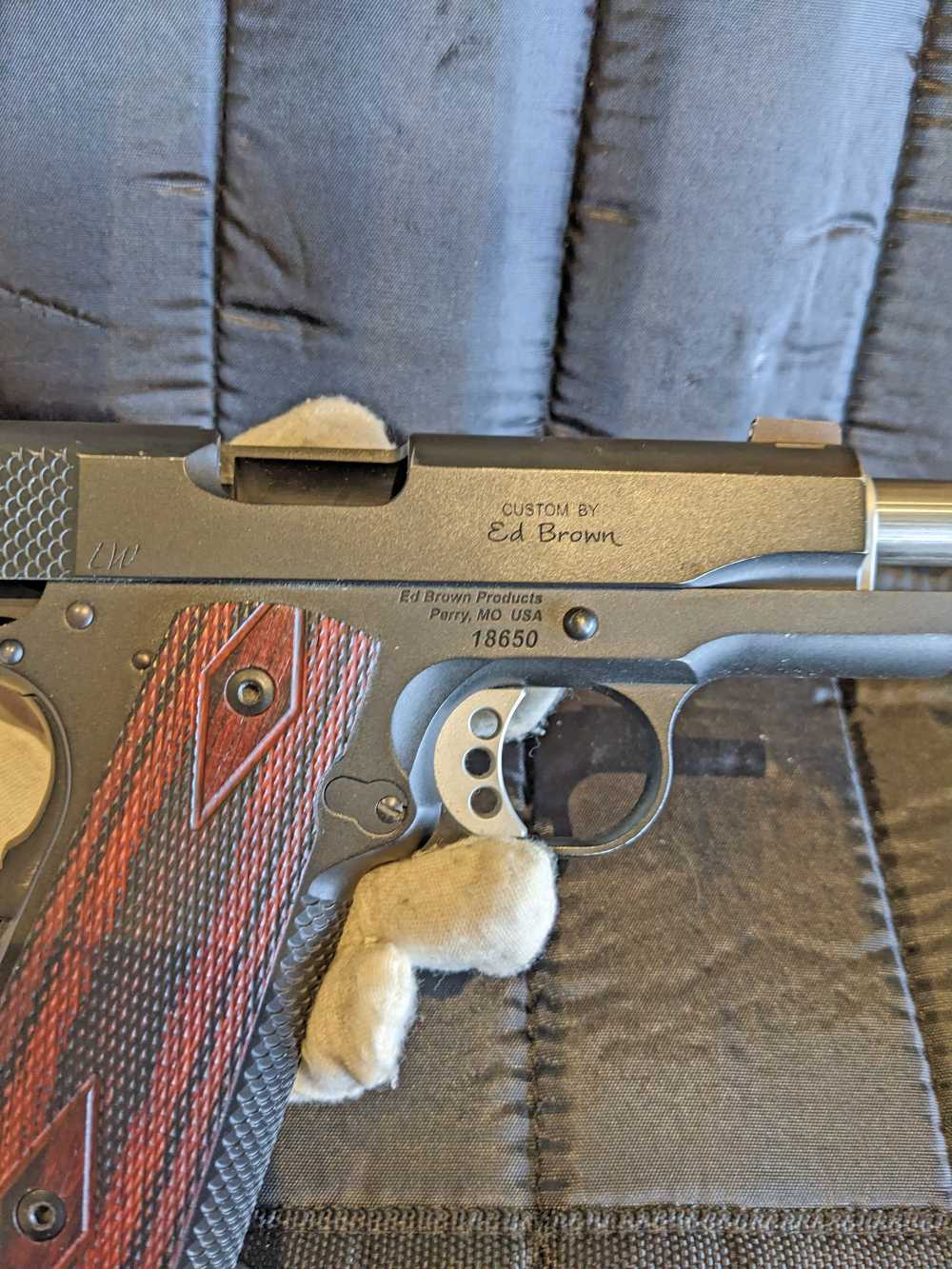 Ed Brown Kobra Carry 1911 COMMANDER  .45ACP / Case / 4 MAGS  -img-21