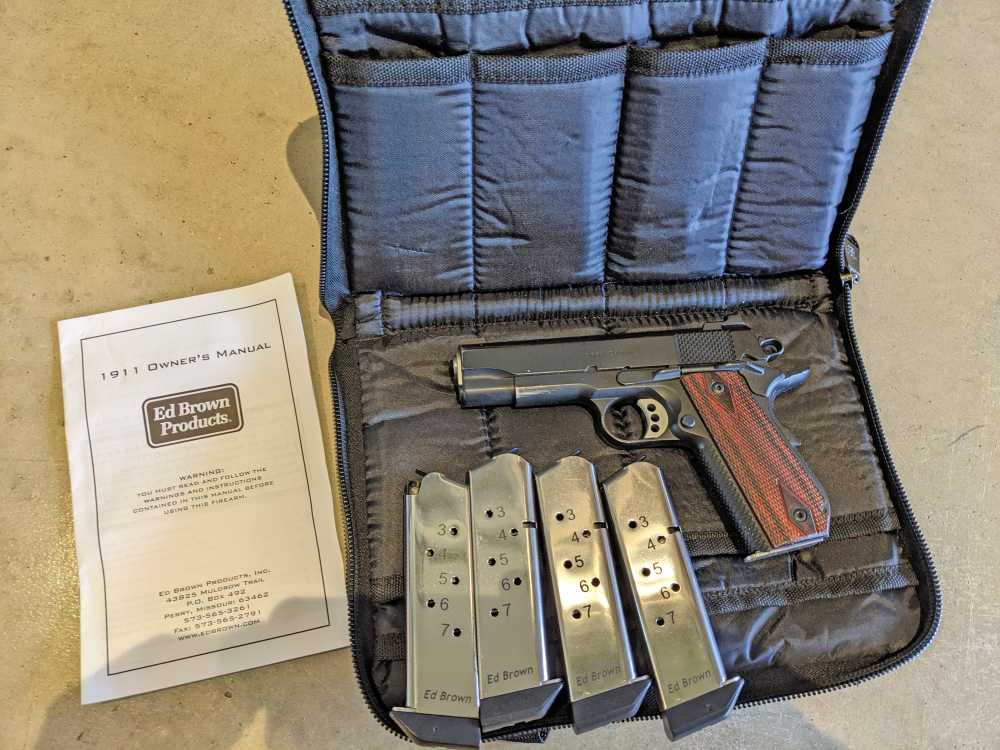 Ed Brown Kobra Carry 1911 COMMANDER  .45ACP / Case / 4 MAGS  -img-0
