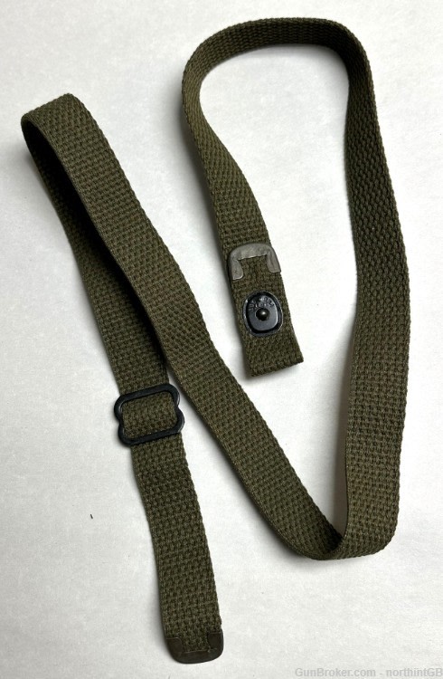 M1 CARBINE O.D. SLING WITH "C" CUT TIPS. -img-0