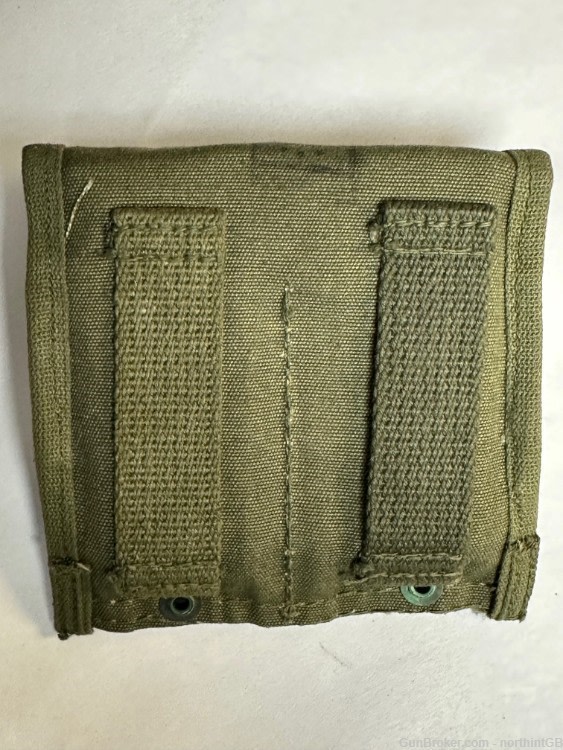 US 1950'S  M1 CARBINE US GI O.D.  POUCH WITH 2-15RD MAGAZINES.-img-1