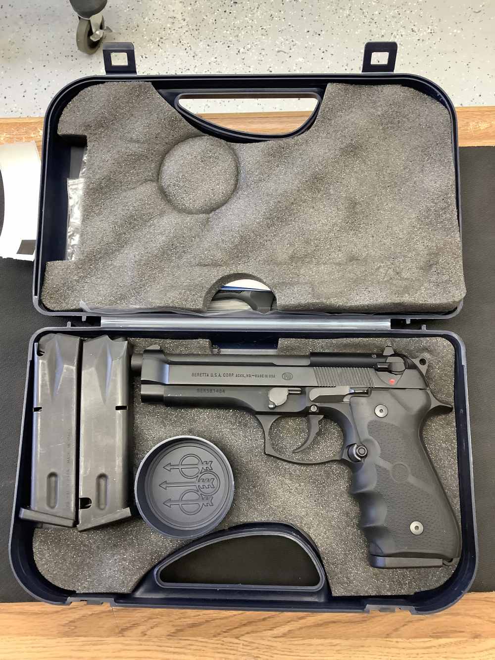 Beretta 92FS 9mm 232373-img-0