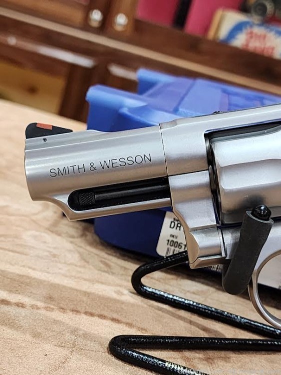 SMITH WESSON 66-8 COMBAT MAGNUM 357-img-2