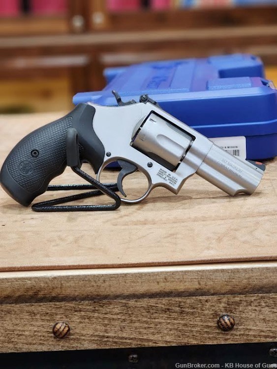 SMITH WESSON 66-8 COMBAT MAGNUM 357-img-6