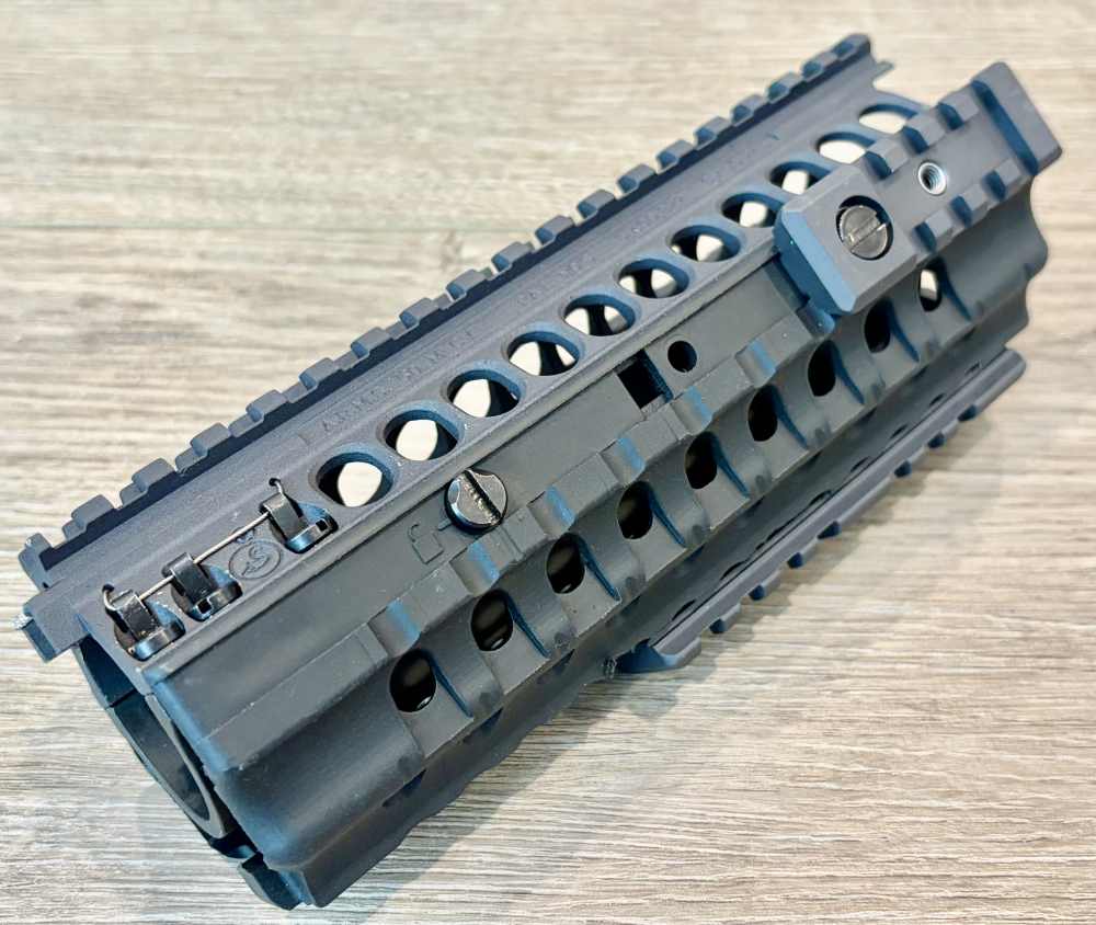 A.R.M.S. #50 M-CV Carbine Length AR15/M4 Carbine 1913 Handguard - Rare-img-1