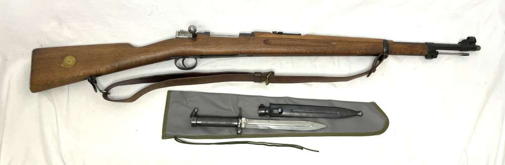 Swedish Mauser Model 1896/38 Bolt Action Rifle w/bayonet, ca 1902 (VM014)-img-1