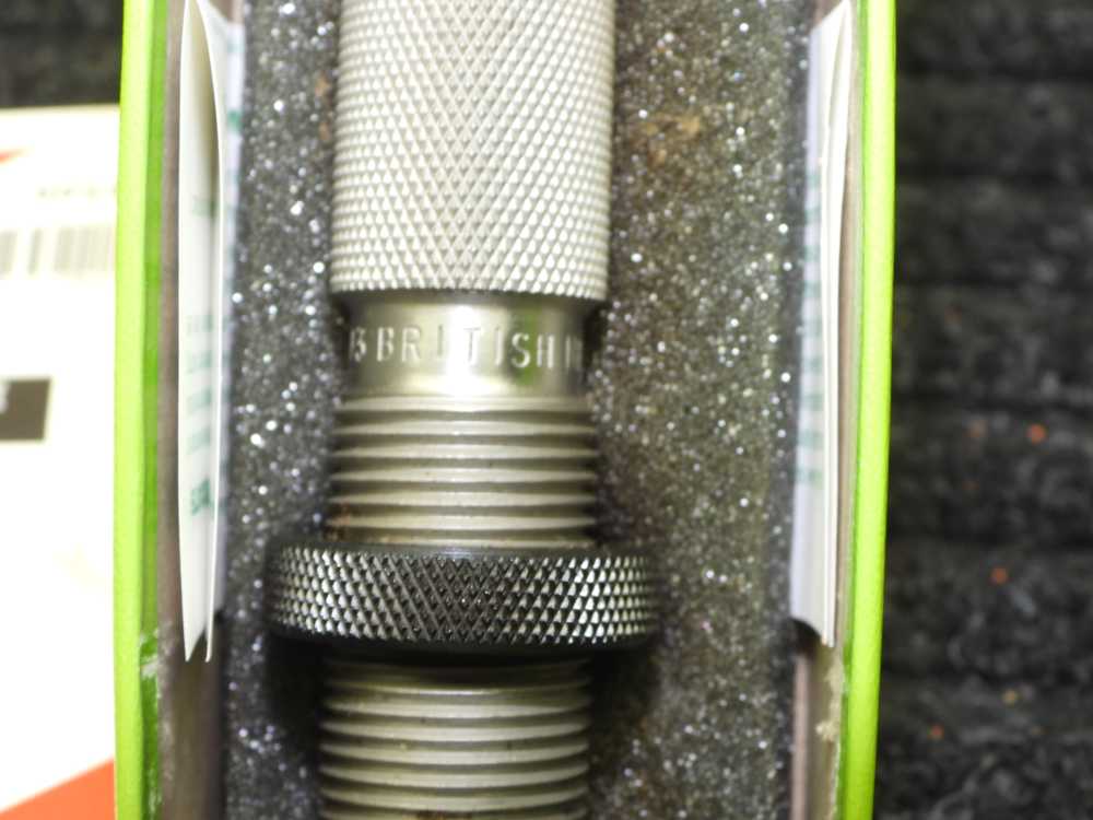 Redding .303 British neck sizing die, with Lee case trim tool-img-6