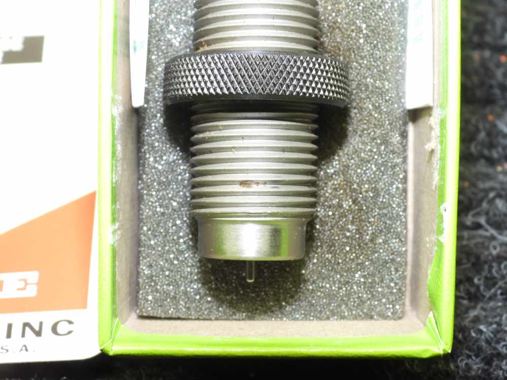 Redding .303 British neck sizing die, with Lee case trim tool-img-7