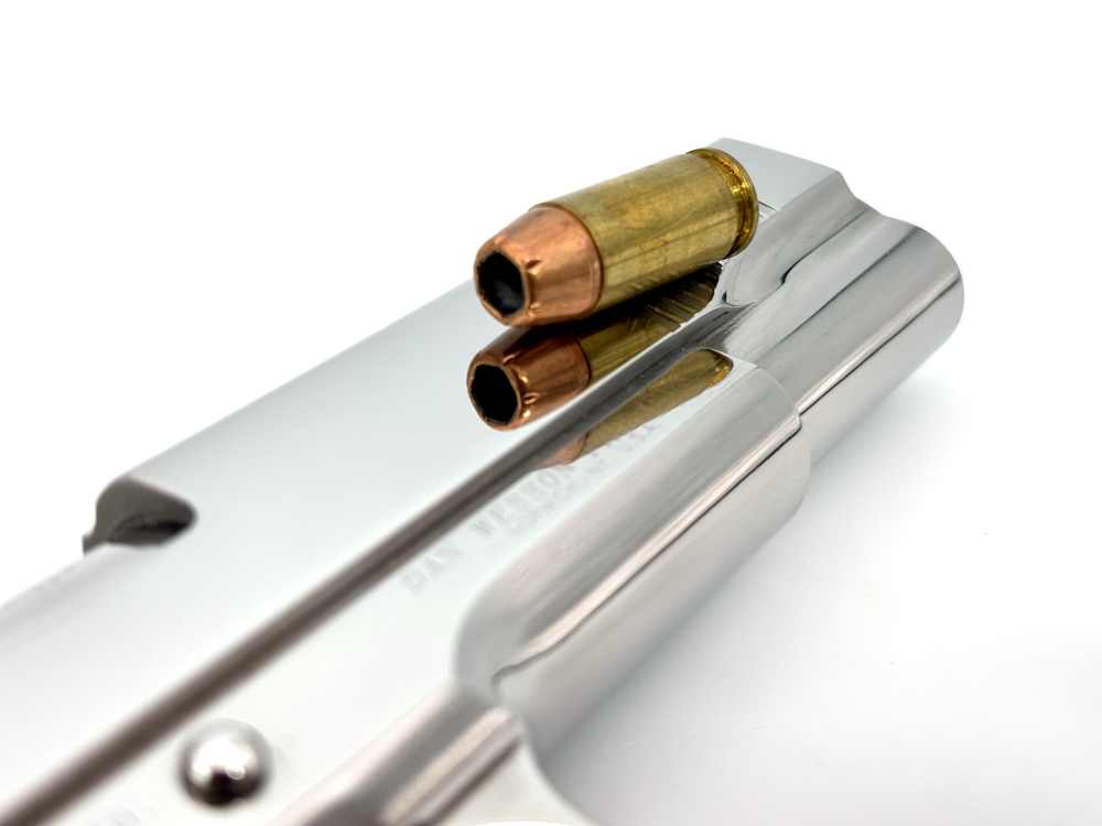 Dan Wesson Mirror Bright Polished Custom Shop Razorback serial# 154 OG grip-img-4