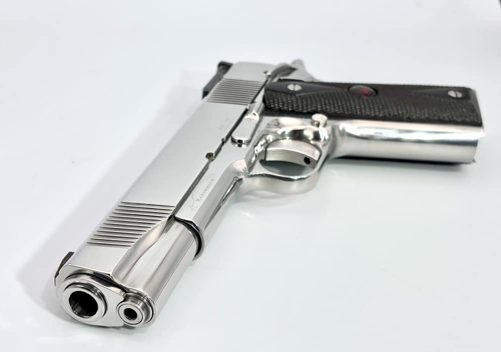 Dan Wesson Mirror Bright Polished Custom Shop Razorback serial# 154 OG grip-img-3