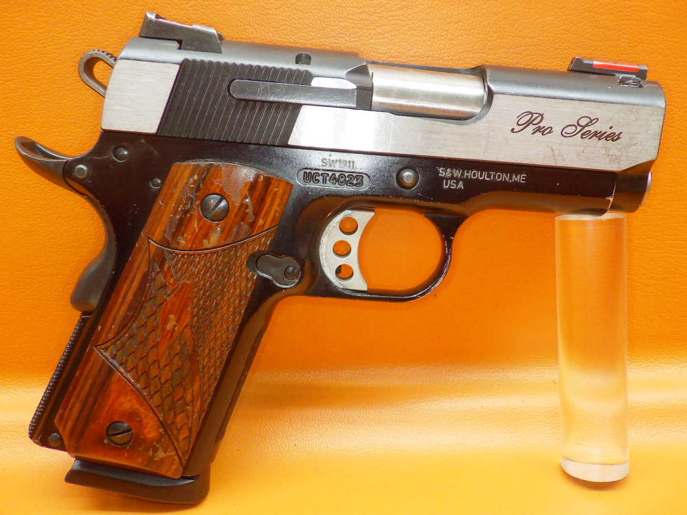 S&W SW1911 Pro Series .45 ACP 3.25" Bbl Walnut Grip Panels Two-Tone Slide-img-1
