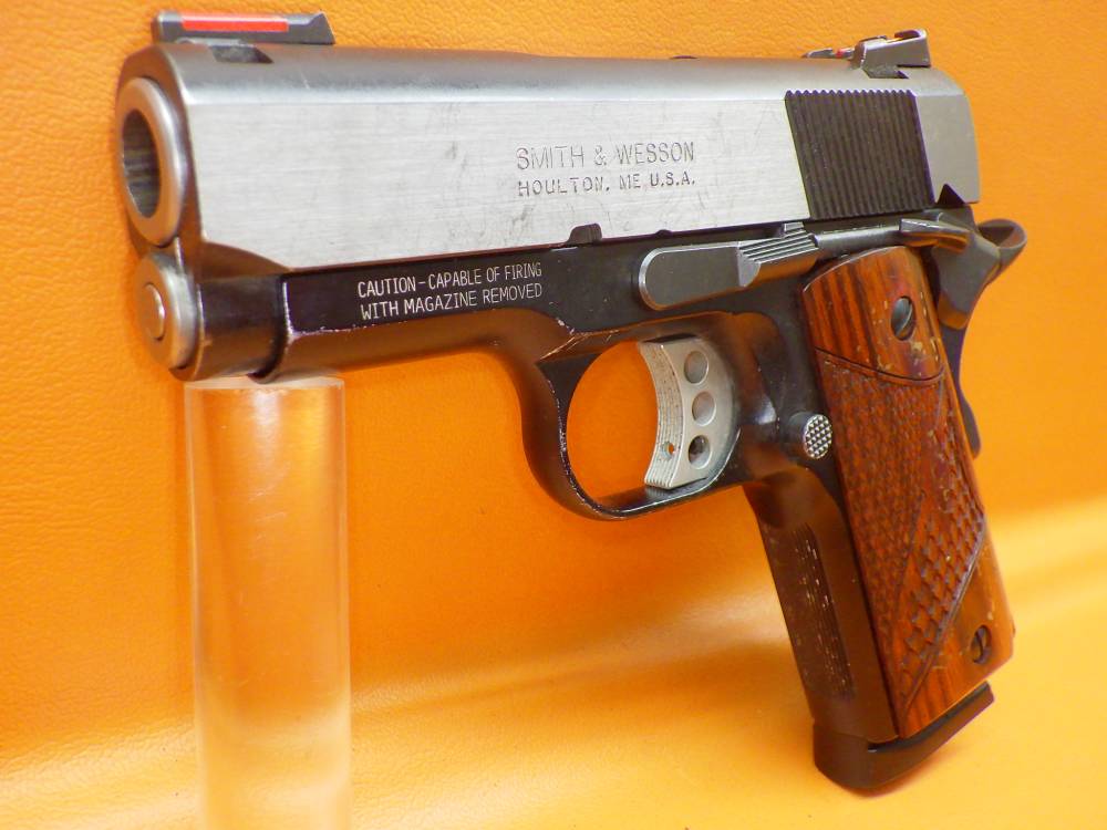 S&W SW1911 Pro Series .45 ACP 3.25" Bbl Walnut Grip Panels Two-Tone Slide-img-17