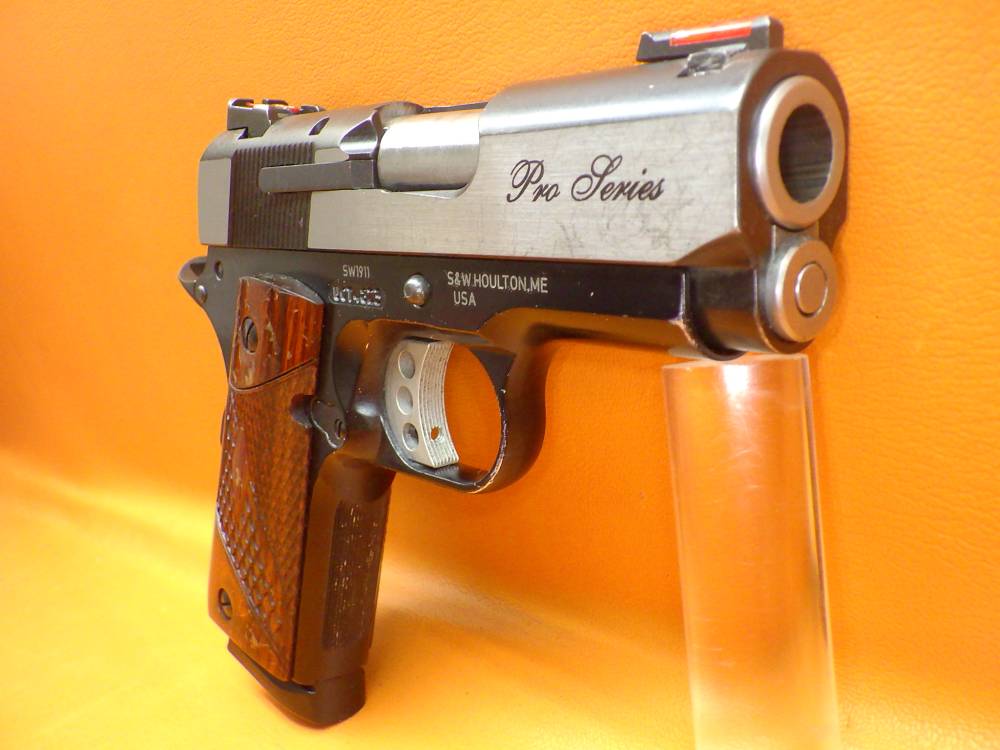 S&W SW1911 Pro Series .45 ACP 3.25" Bbl Walnut Grip Panels Two-Tone Slide-img-3