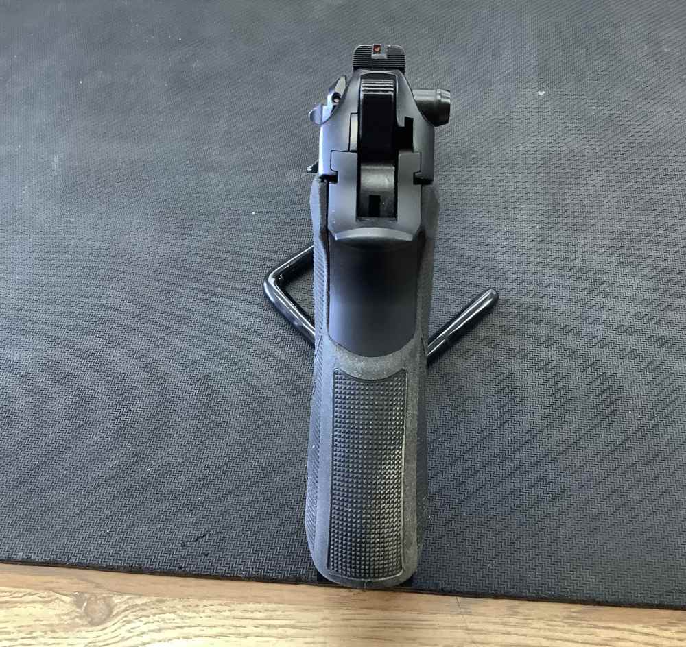 Beretta 92X 4.5" 9mm w/extras 222588-img-2