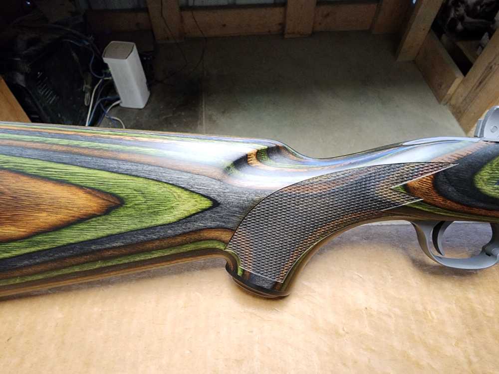 PICS! NEW RUGER M 77 HAWKEYE PREDATOR 22-250 REM 24" STAINLESS 250 24 GREEN-img-7