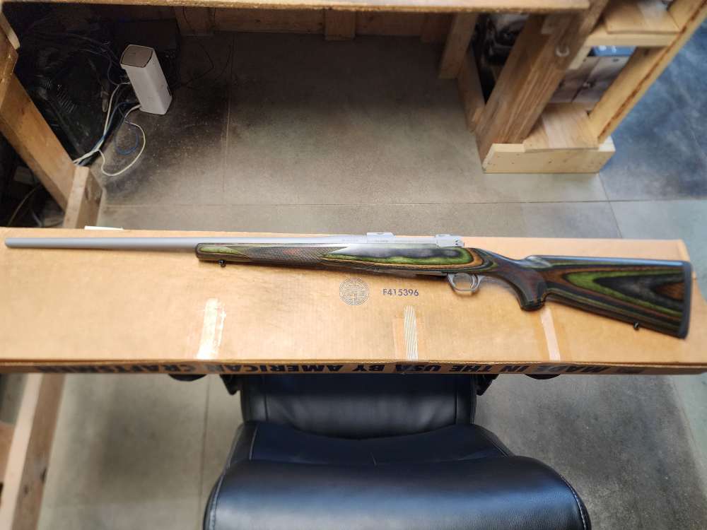 PICS! NEW RUGER M 77 HAWKEYE PREDATOR 22-250 REM 24" STAINLESS 250 24 GREEN-img-12