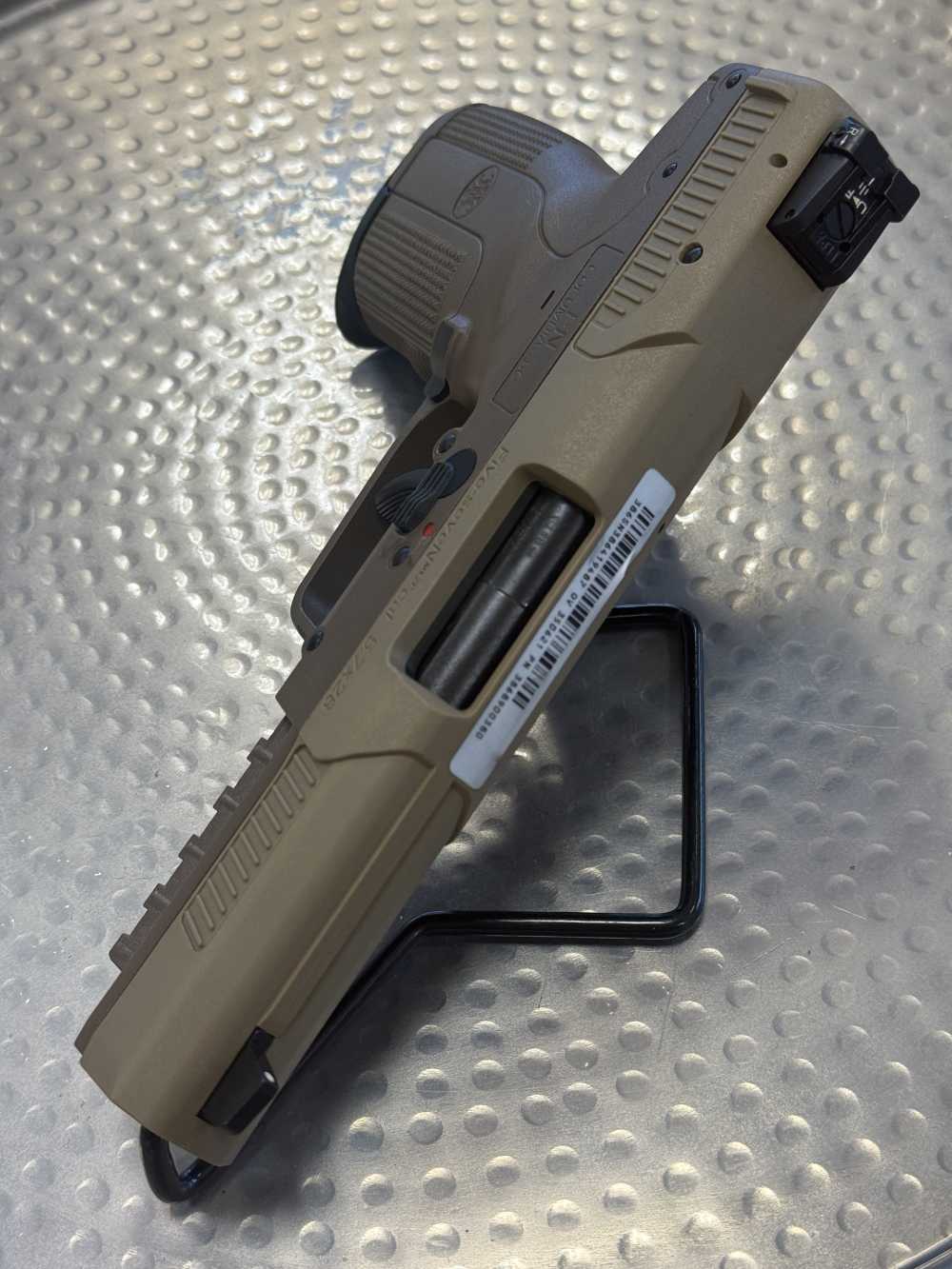 FN Five Seven -img-2