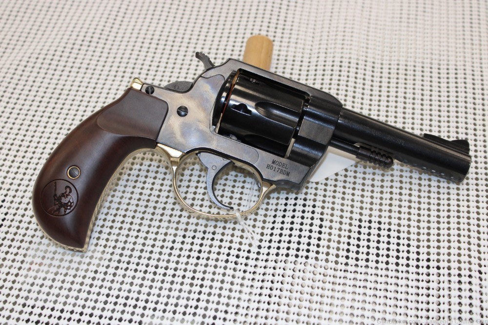 HENRY BIRDS HEAD REVOLVER. 357 MAG-img-0