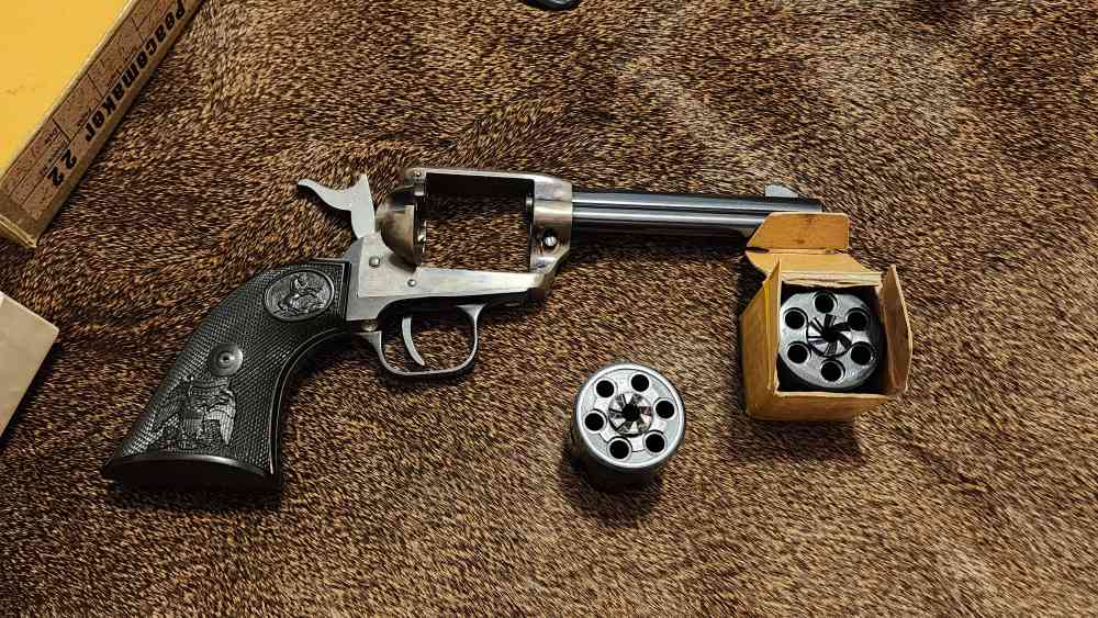 COLT Peacemaker 1972 22 4 3/8" barrel SN G35187 Single Action SA-img-13