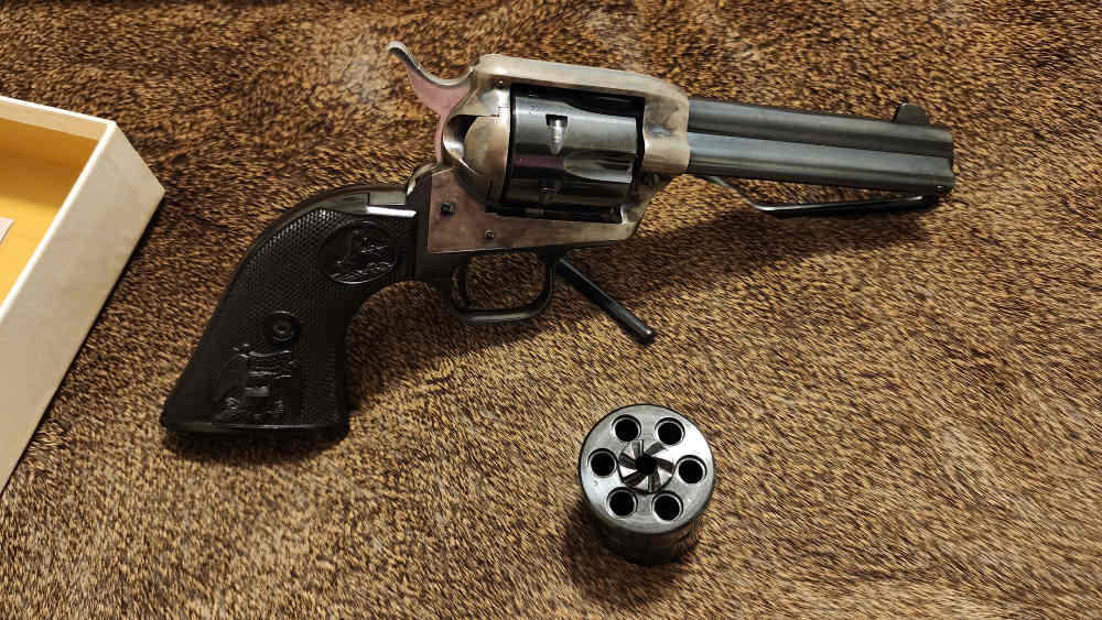 COLT Peacemaker 1972 22 4 3/8" barrel SN G35187 Single Action SA-img-6