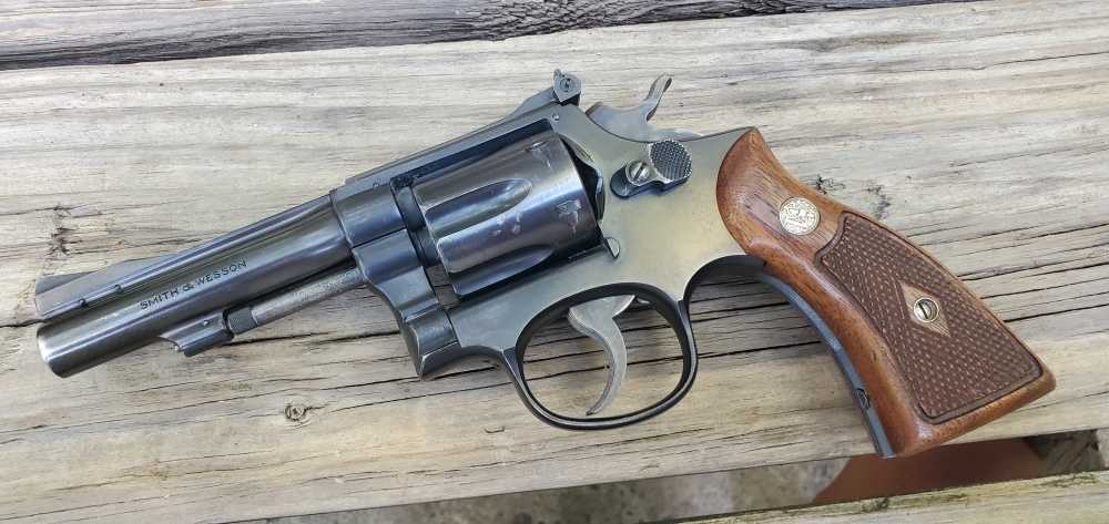 S&W Smith and Wesson Pre 18 22LR revolver. K22. K-22 Combat Masterpiece-img-0