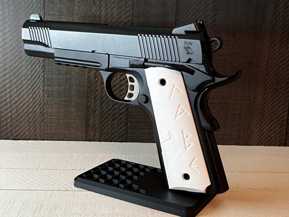 White Molon Labe 1911 Pistol Grips Kimber Colt Rock Island Springfield-img-0