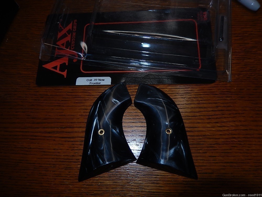New Ajax black pearlite grips Colt New Frontier-img-0