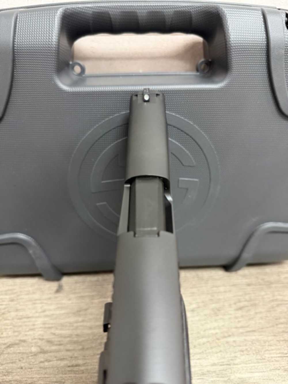 SIG SAUER P226 MK25 MK-25 NAVY SEAL 9MM 3-15 ROUND MAGS BRAND NEW-img-4