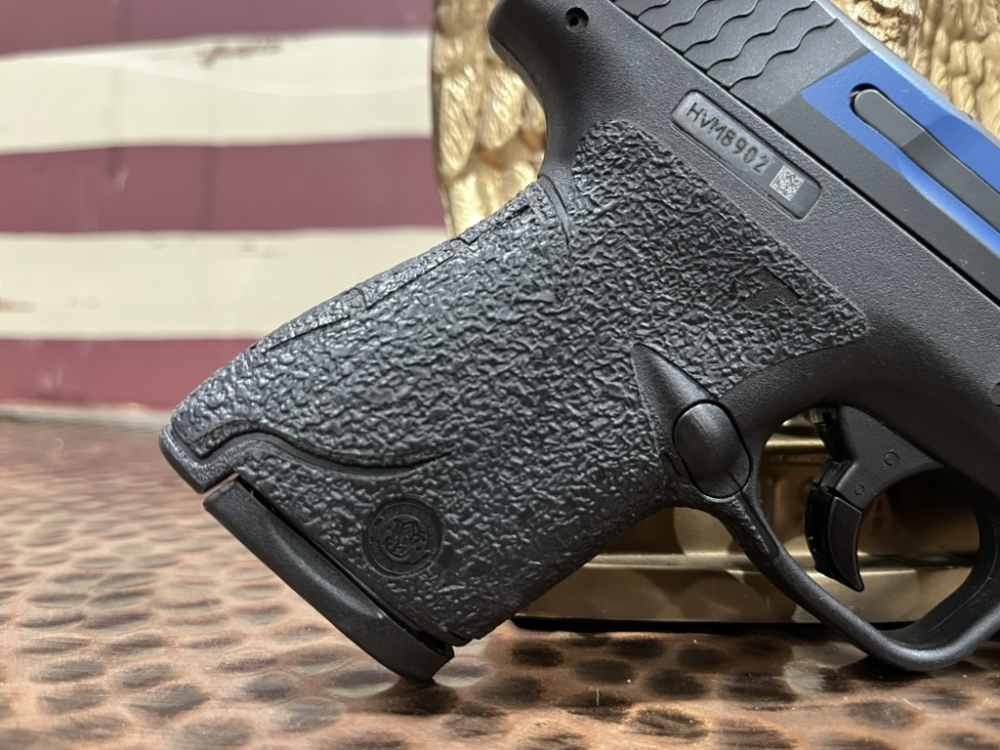 Smith & Wesson S&W M&P9 Shield Custom Police Blue Line 5 mags holster -img-9