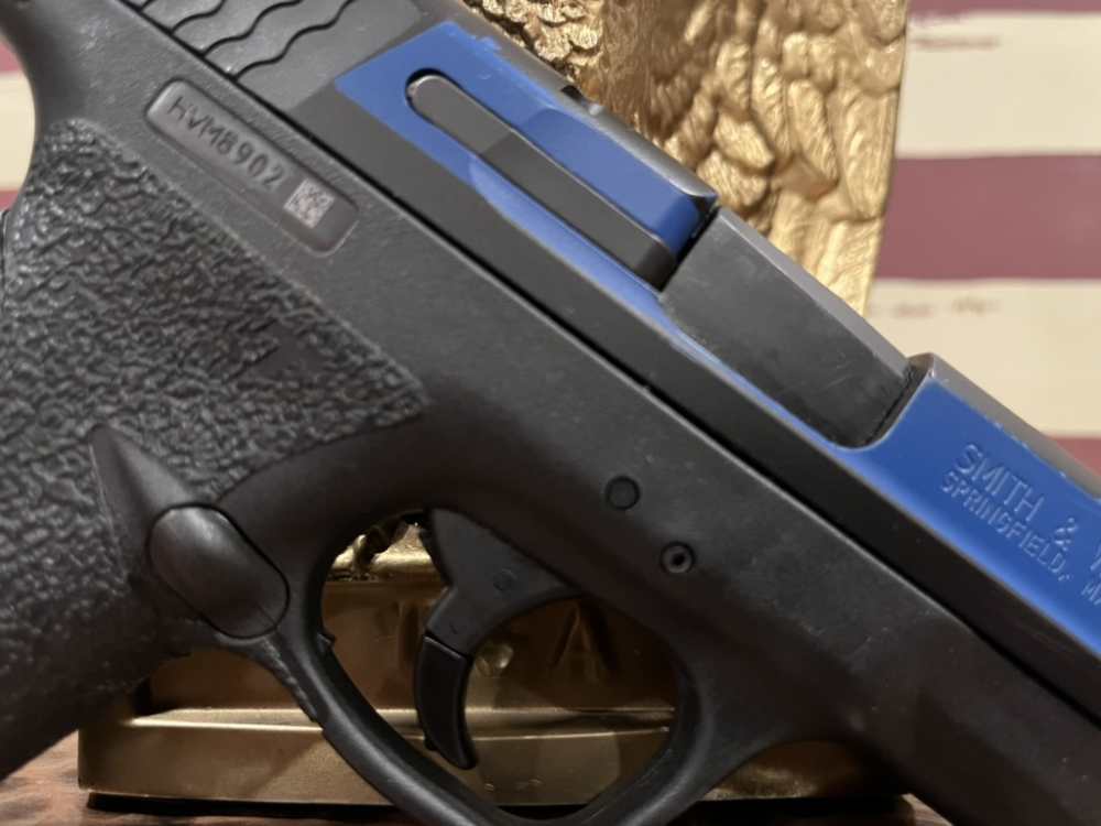 Smith & Wesson S&W M&P9 Shield Custom Police Blue Line 5 mags holster -img-11