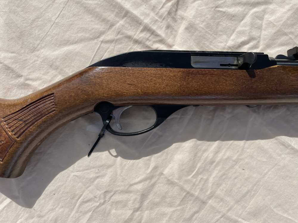 Glenfield Model 60 by Marlin 22 LR Nice Condition-img-2