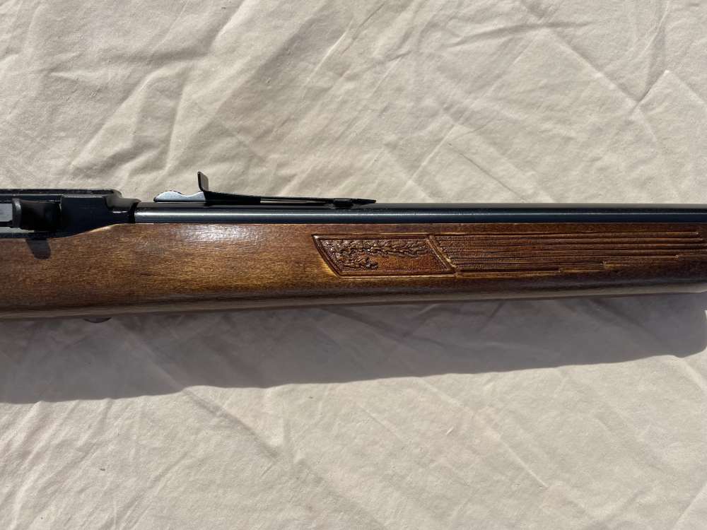 Glenfield Model 60 by Marlin 22 LR Nice Condition-img-3