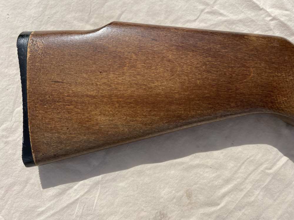 Glenfield Model 60 by Marlin 22 LR Nice Condition-img-1