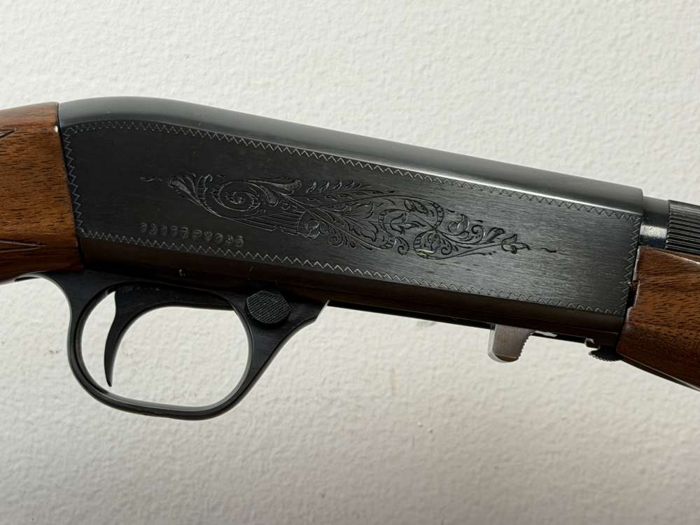 Browning SA-22 Semi Auto Rifle .22 LR Japan Engraved-img-8