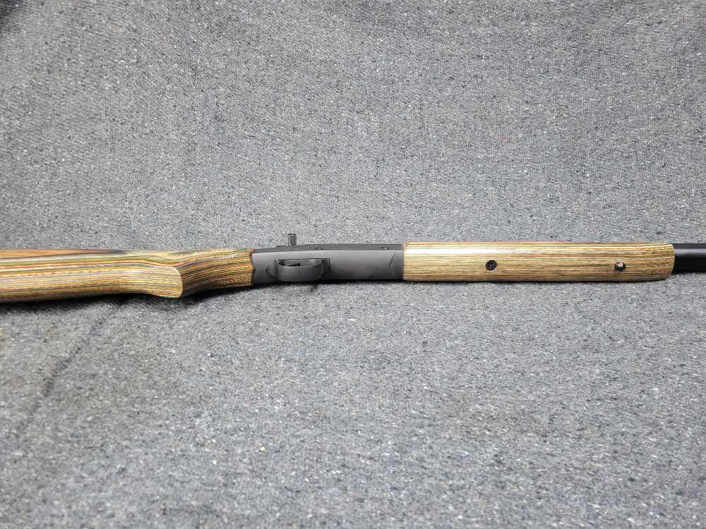 Harrington and Richardson Ultra Slug Cal. 12 Gauge TAKE A SHOT-img-10
