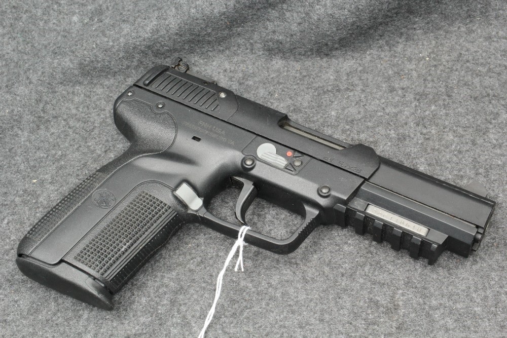 FNH Five-Seven 5.7x58 -img-1