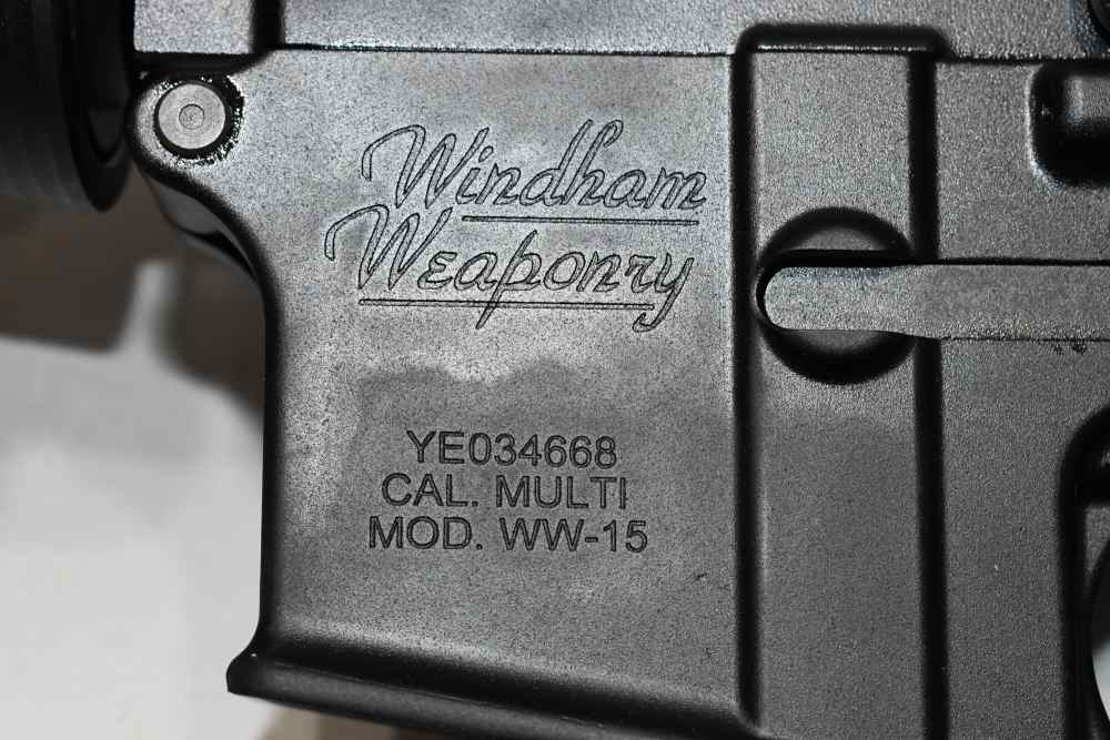 Nice Windham Weaponry WW-15 AR-15 AR15 Semi Auto Rifle 5.56 NATO W Case-img-24