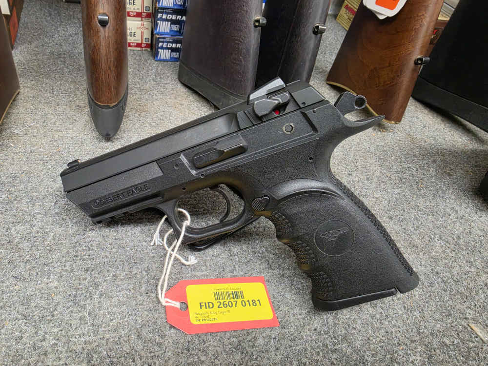 PB102076 Mag Research Baby Eagle Gen III 40 S&W USED-img-1
