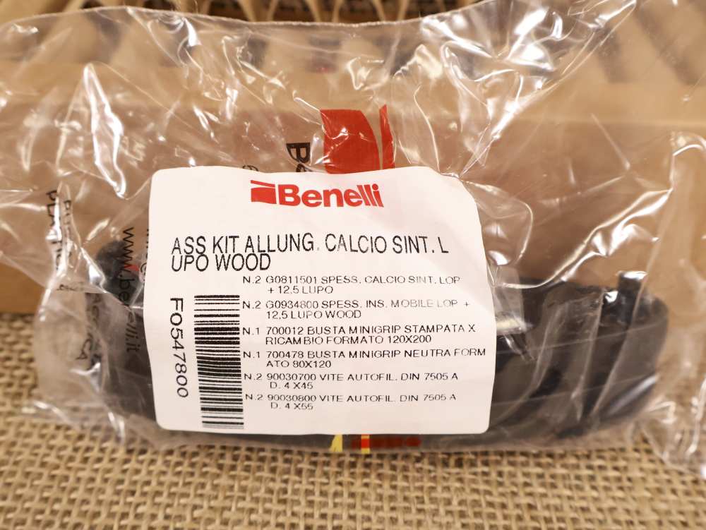 Benelli B.E.S.T. Lupo Walnut Bolt-Action Rifle .300 Win. mag NIB BLEM -img-23