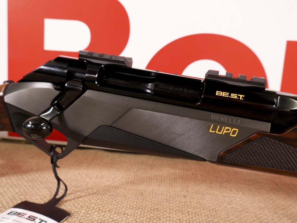 Benelli B.E.S.T. Lupo Walnut Bolt-Action Rifle .300 Win. mag NIB BLEM -img-3