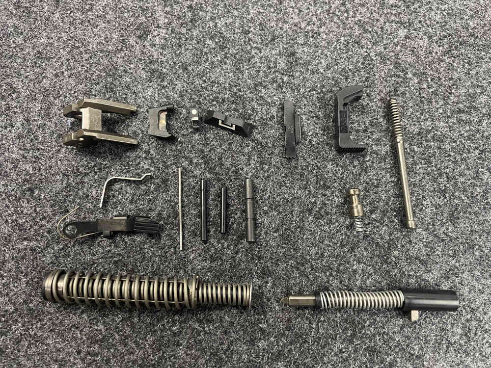 Glock Parts And Magazines For G17 Gen4-img-1