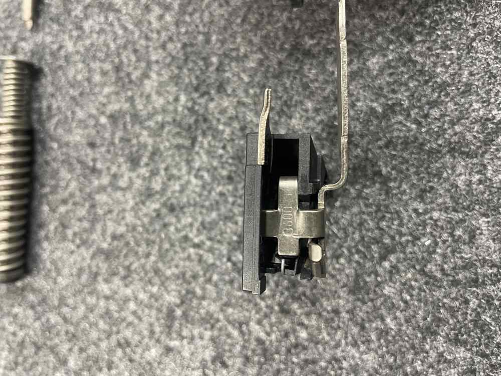 Glock Parts And Magazines For G17 Gen4-img-4