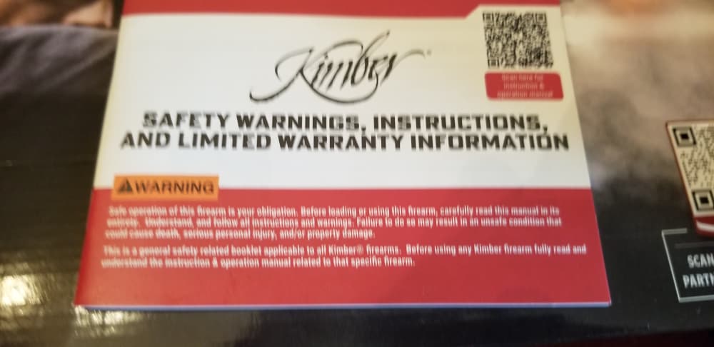 Kimber KDS9C Rail .9mm (NIB) Never Fired 3100024 Red/Black Grips-img-16