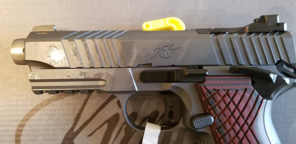 Kimber KDS9C Rail .9mm (NIB) Never Fired 3100024 Red/Black Grips-img-3