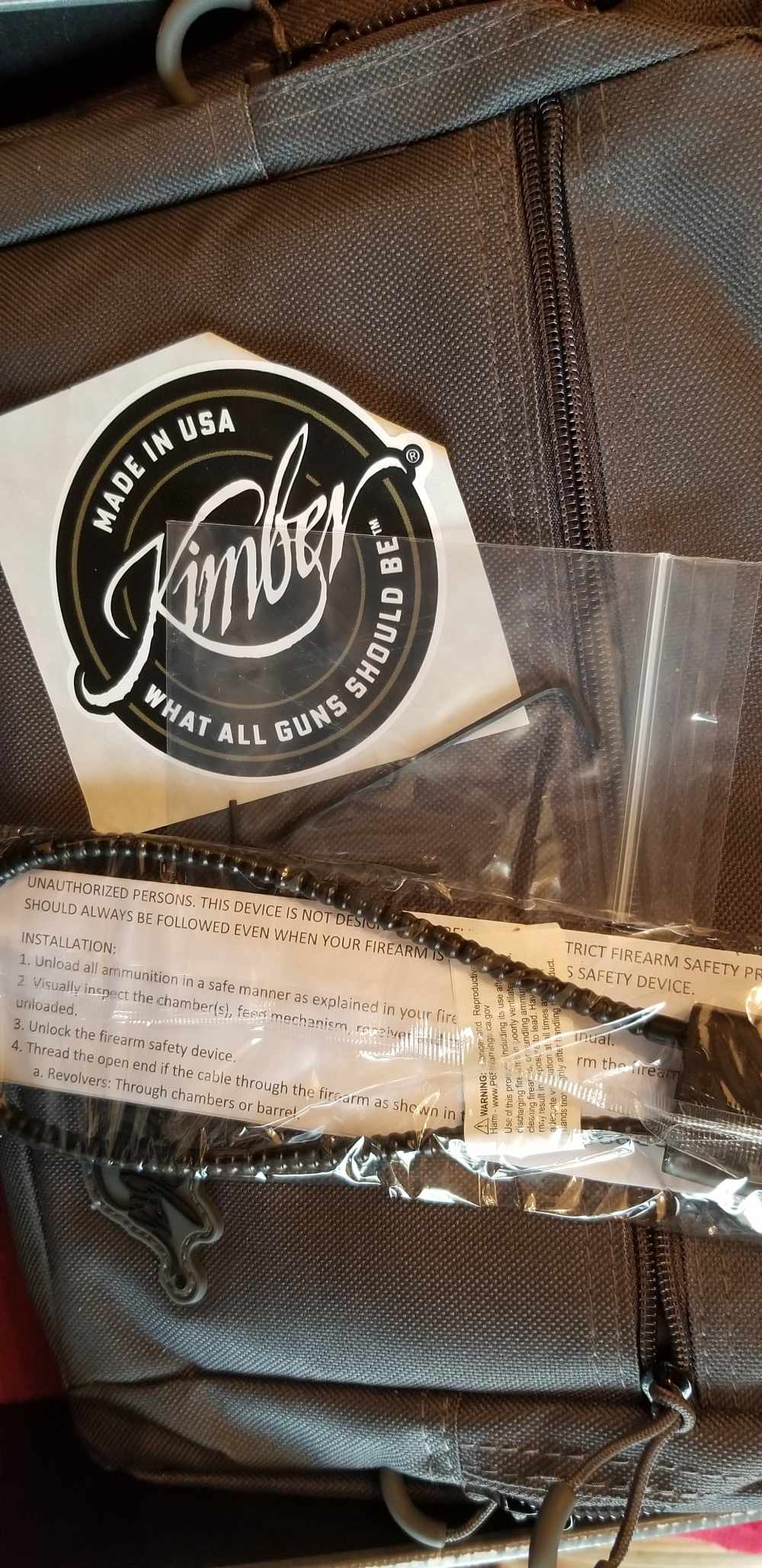Kimber KDS9C Rail .9mm (NIB) Never Fired 3100024 Red/Black Grips-img-15