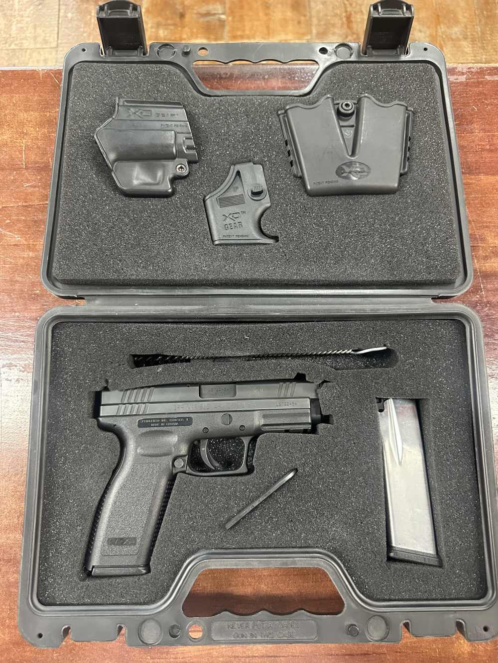 Springfield Armory XD-45 – .45 ACP – Original Case – Package Extra Mag-img-0