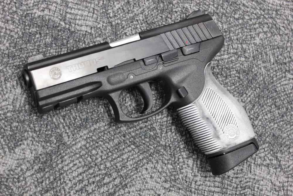 Taurus PT-24/7 .40S&W semi auto pistol! Free Shipping!-img-7